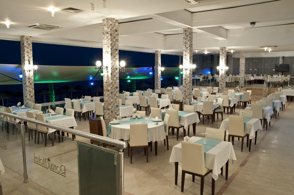 Ronax Hotel 布尤切克梅奇 外观 照片
